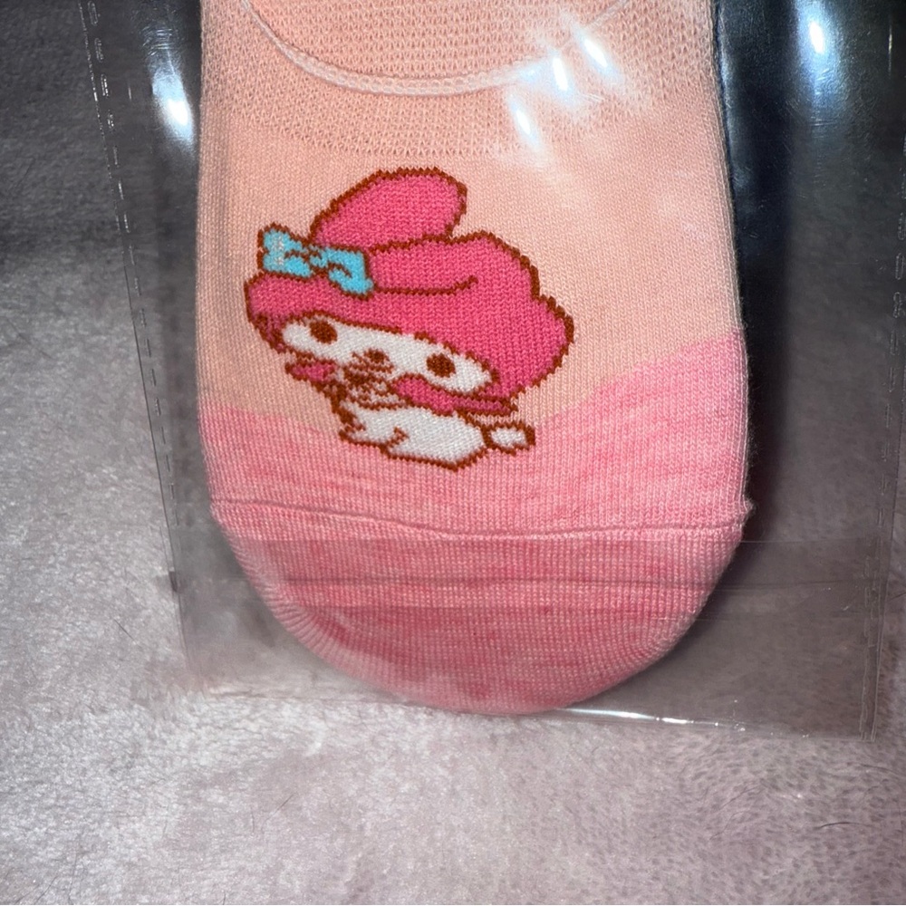 Sanrio characters Socks 2 Pairs My Melody Cinnamoroll Lightweight No Show New - Picture 7 of 8